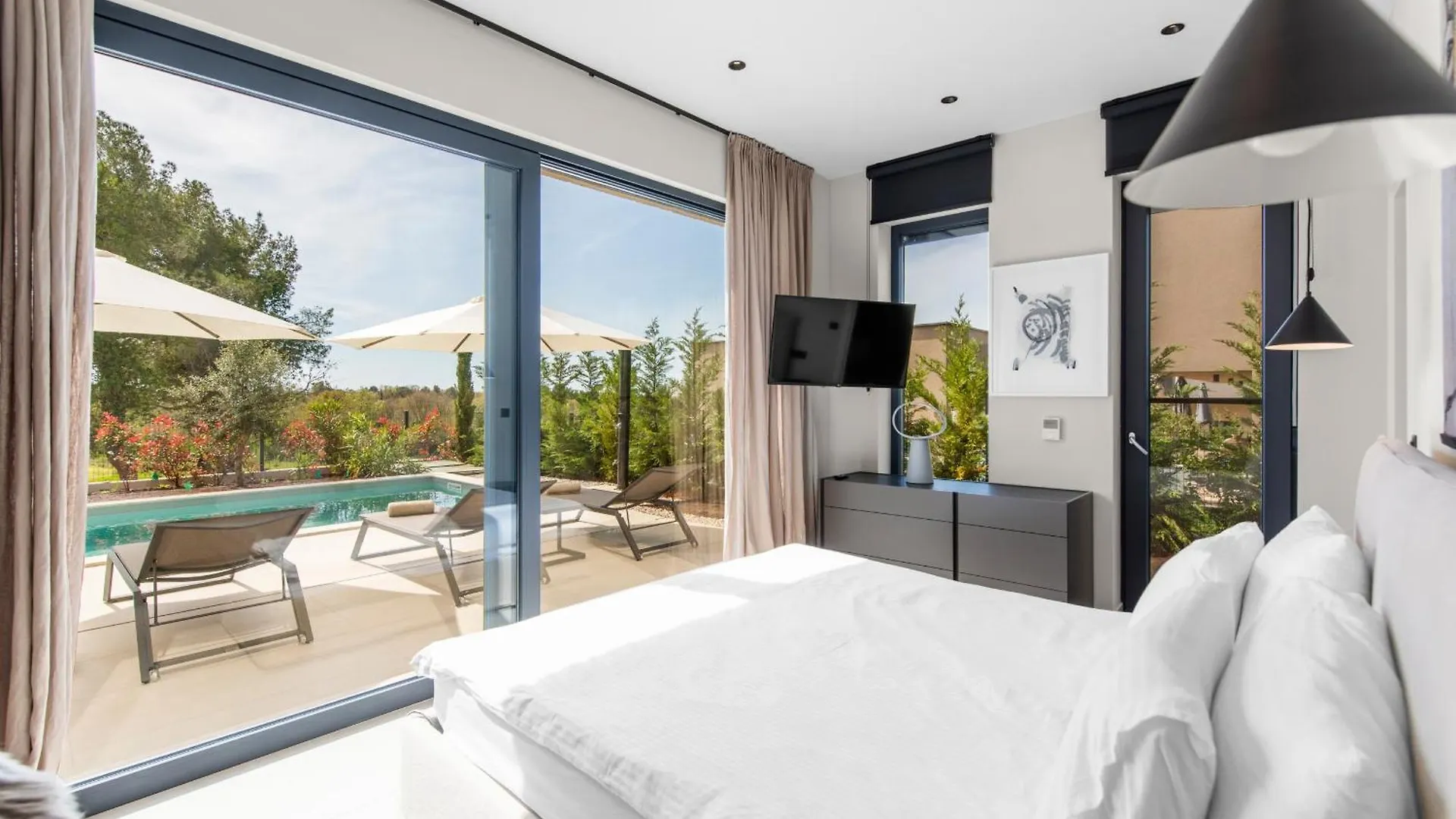 Modern Villa Caruso With Pool In Vabriga Tar-Vabriga