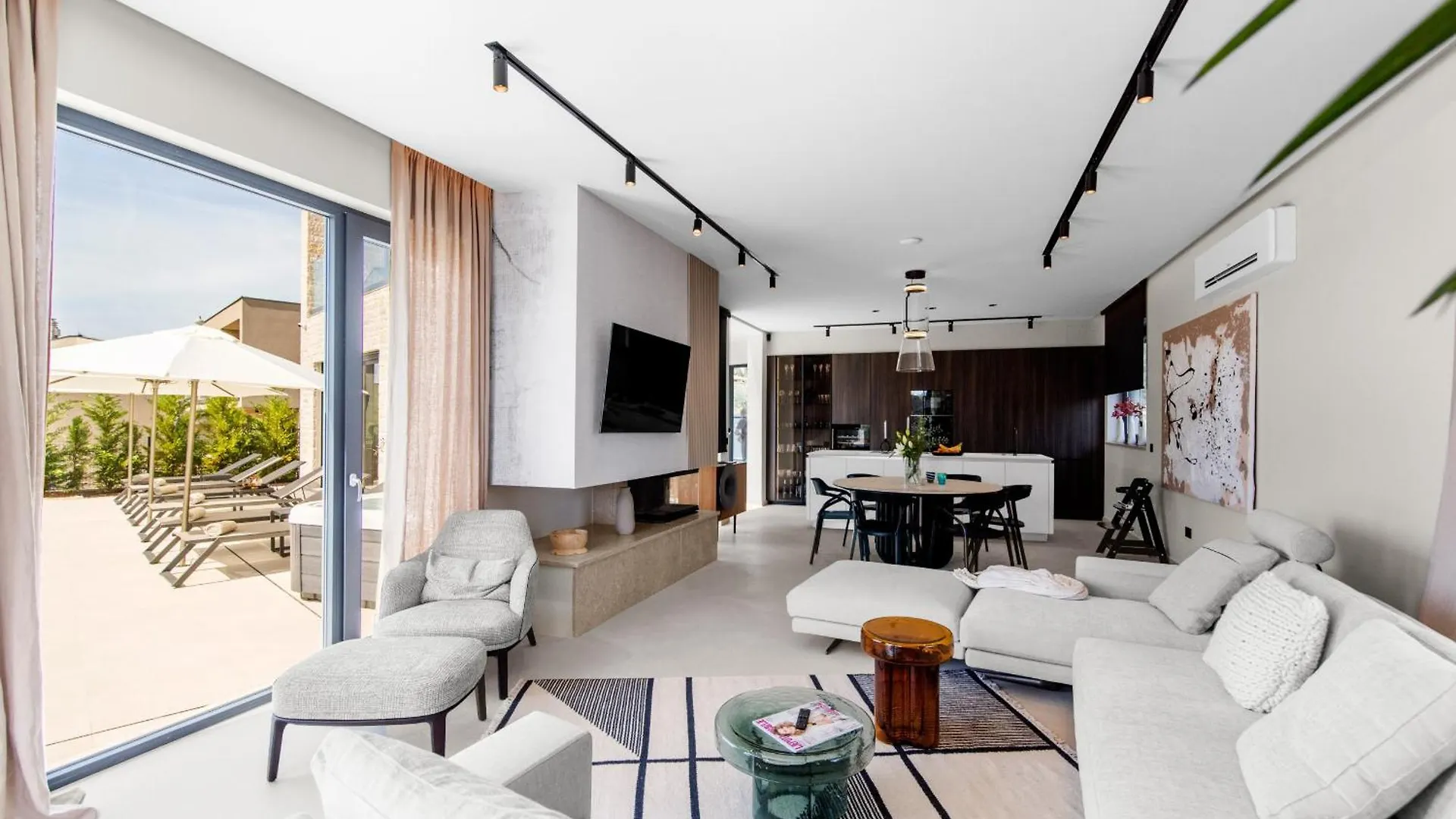 Modern Villa Caruso With Pool In Vabriga Tar-Vabriga