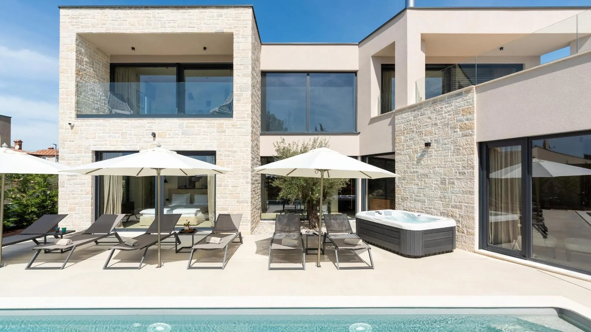 Modern Villa Caruso With Pool In Vabriga Tar-Vabriga Croatia